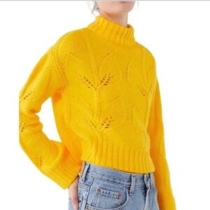 Urban Outfitters Yellow Tulip Knit Turtleneck Chunky Sweater Size Medium